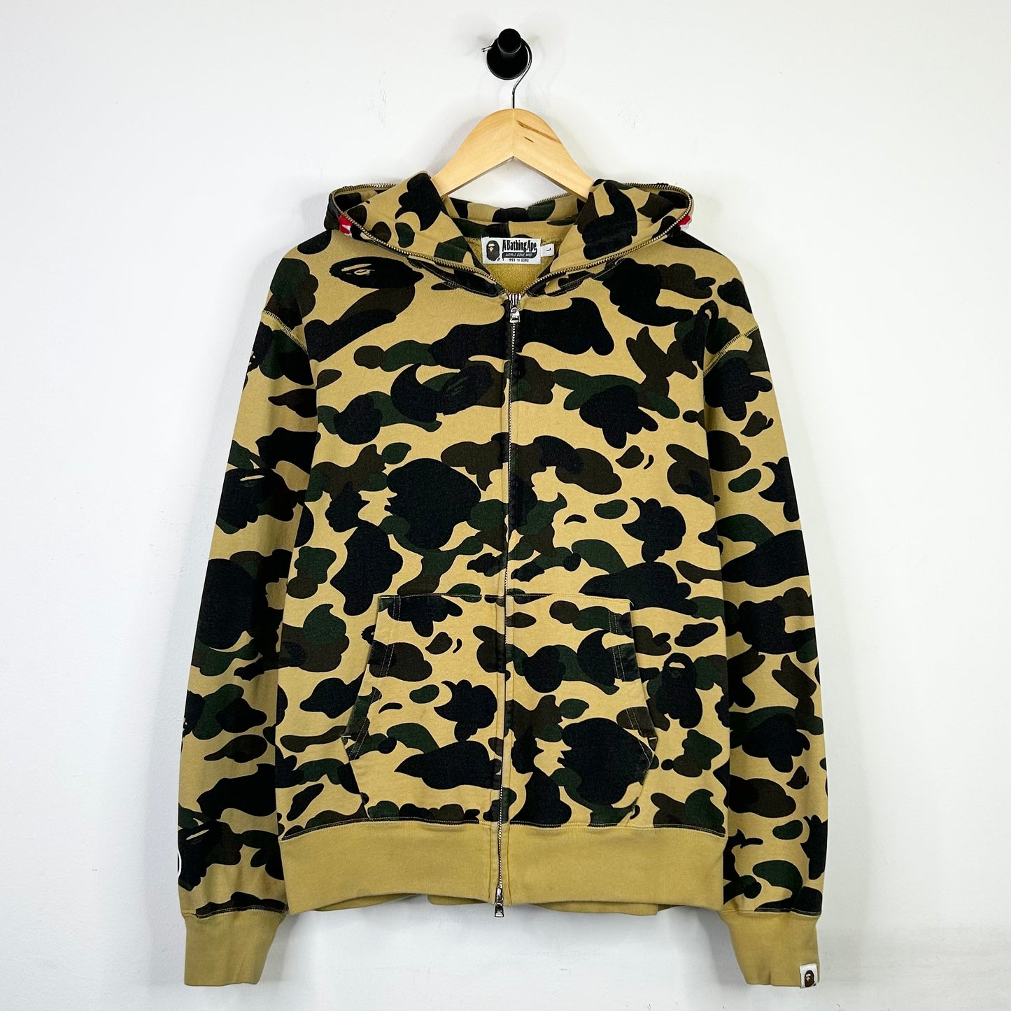 BATHING APE CAMO SHARK ZIP UP