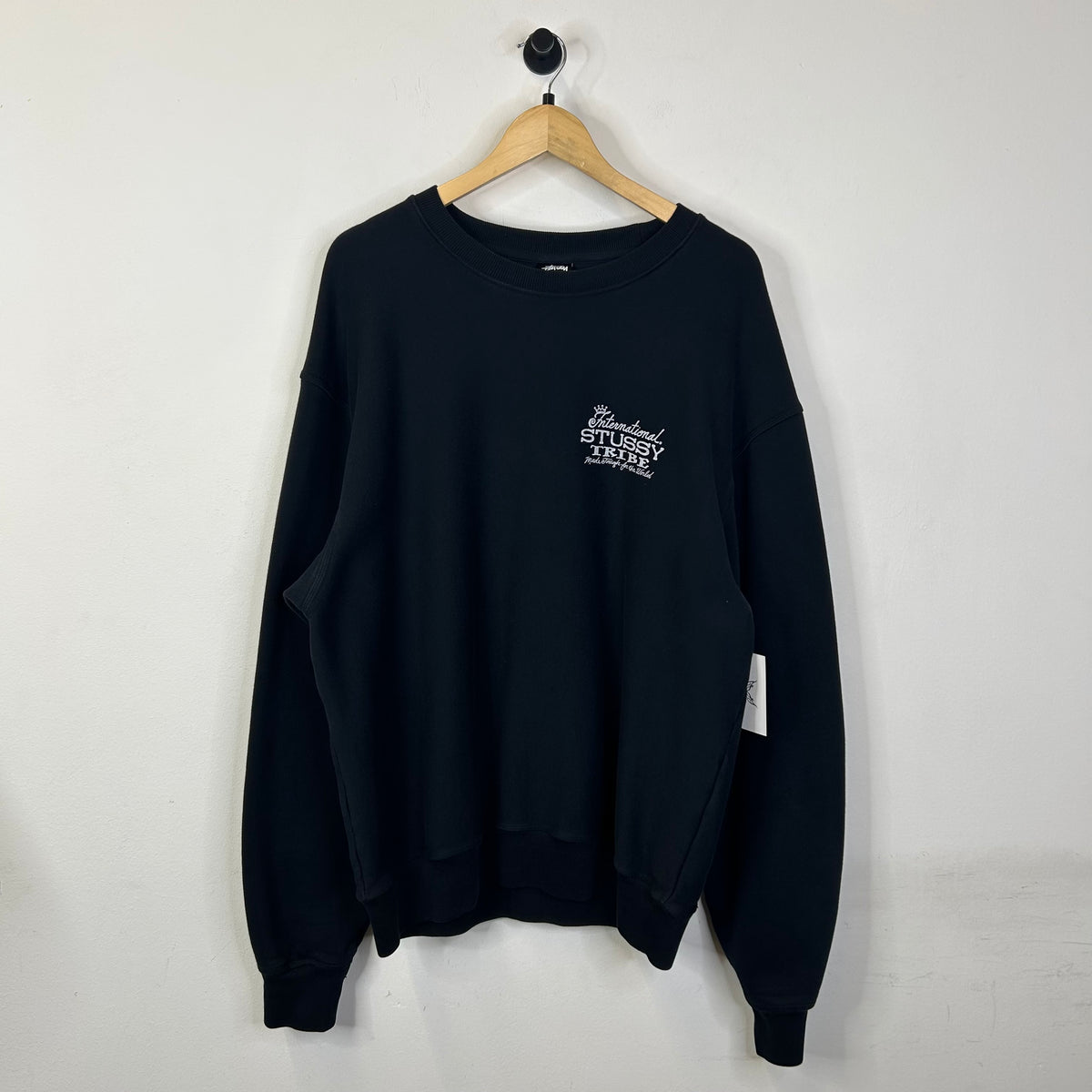 INTERNATIONAL STUSSY TRIBE CREWNECK