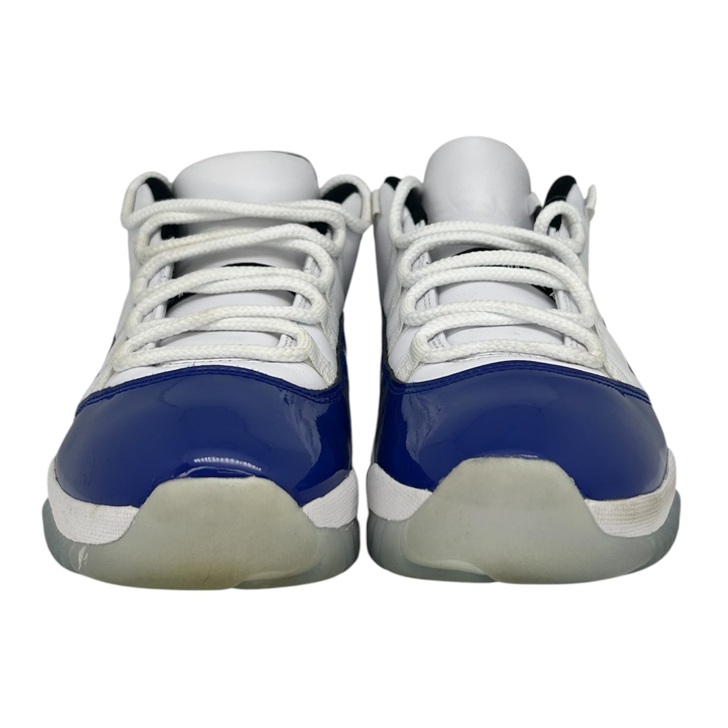 PREOWNED JORDAN 11 LOW WHITE CONCORD