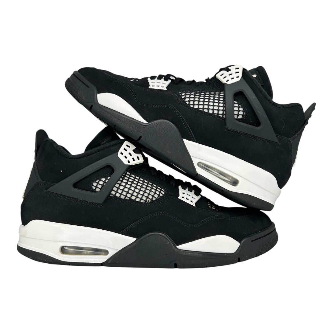 PREOWNED JORDAN 4 WHITE THUNDER
