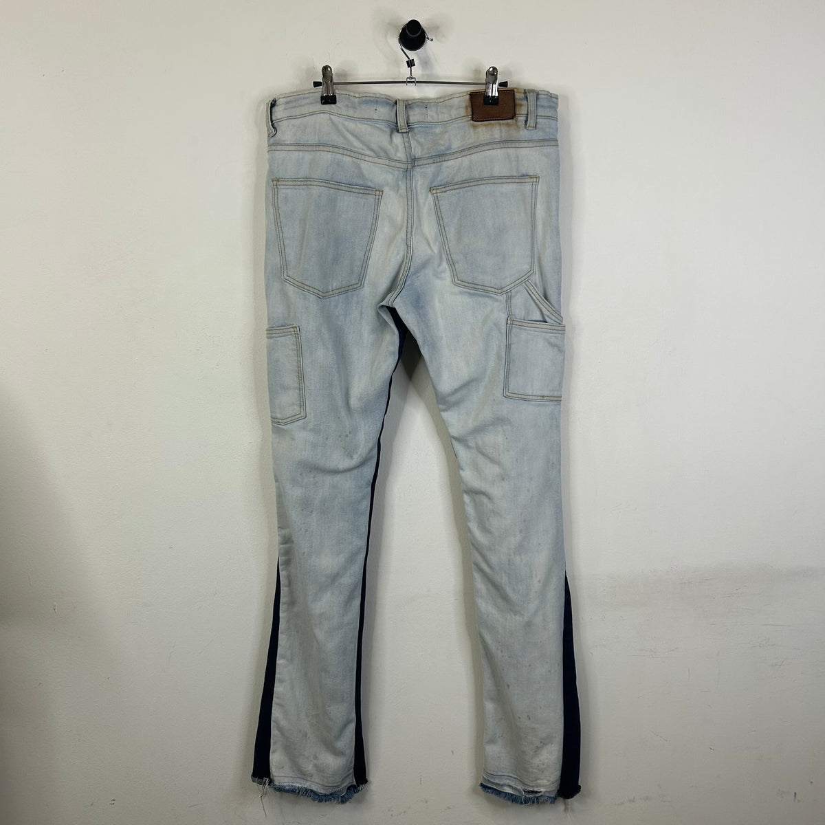 VALABASAS LIGHT DENIM FLARE