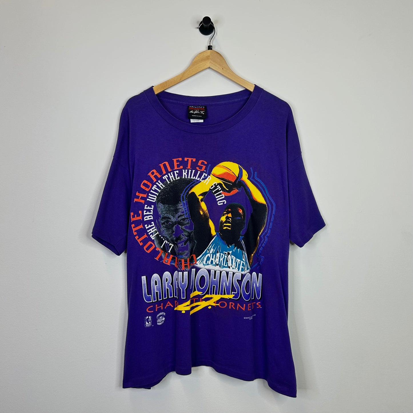 LARRY JOHNSON CHARLOTTE HORNETS PURPLE TEE