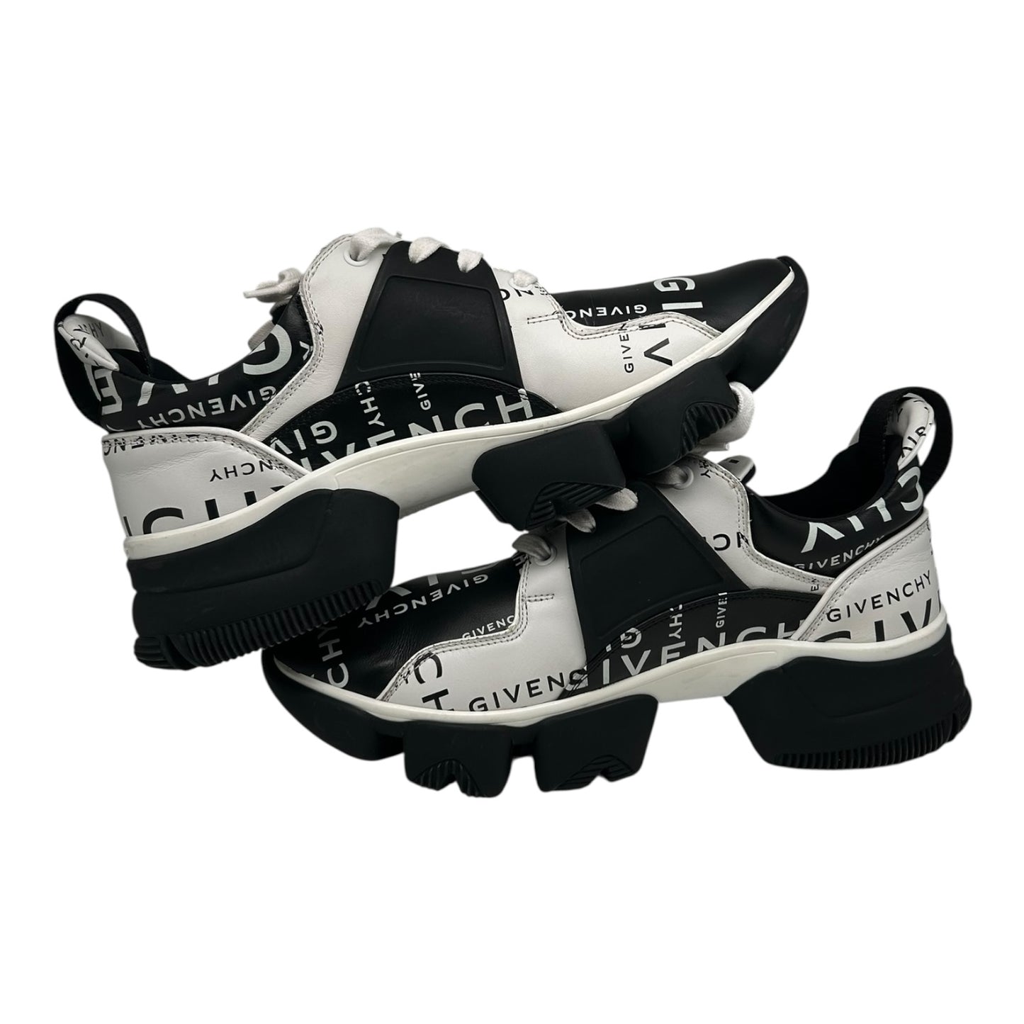 PREOWNED GIVENCHY JAW LOW BLACK AND WHITE
