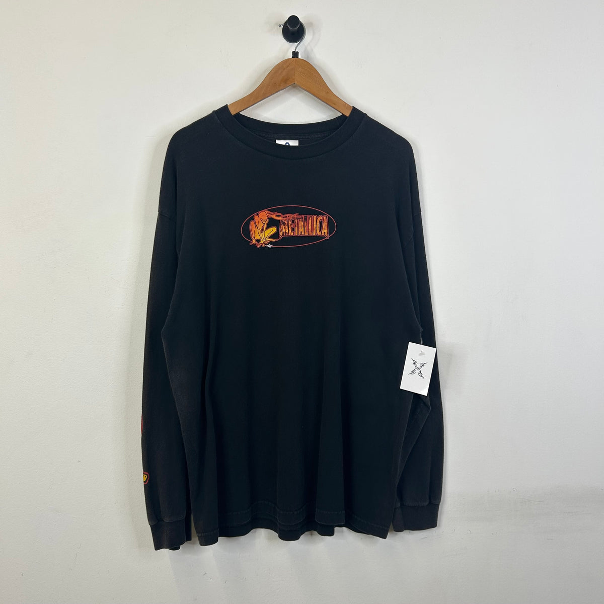 METALICA BLACK LONGSLEEVE ORANGE OVAL GRAPHIC