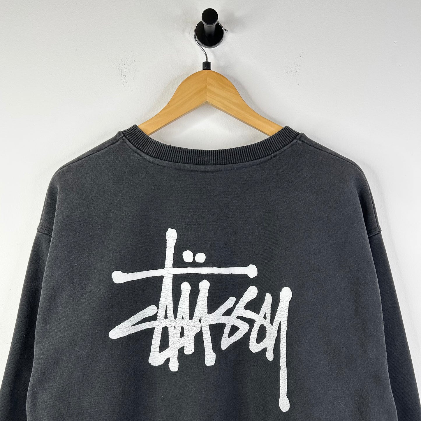 STUSSY SCRIPT BLACK CREWNECK