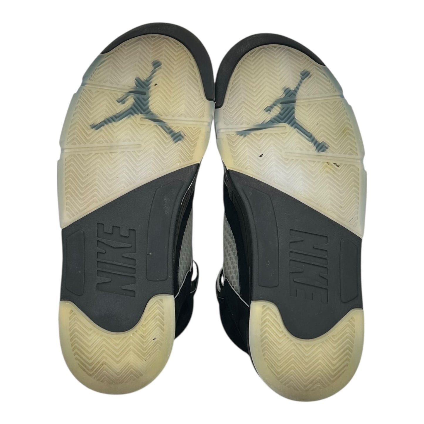 PREOWNED JORDAN 5 METALLIC SILVER