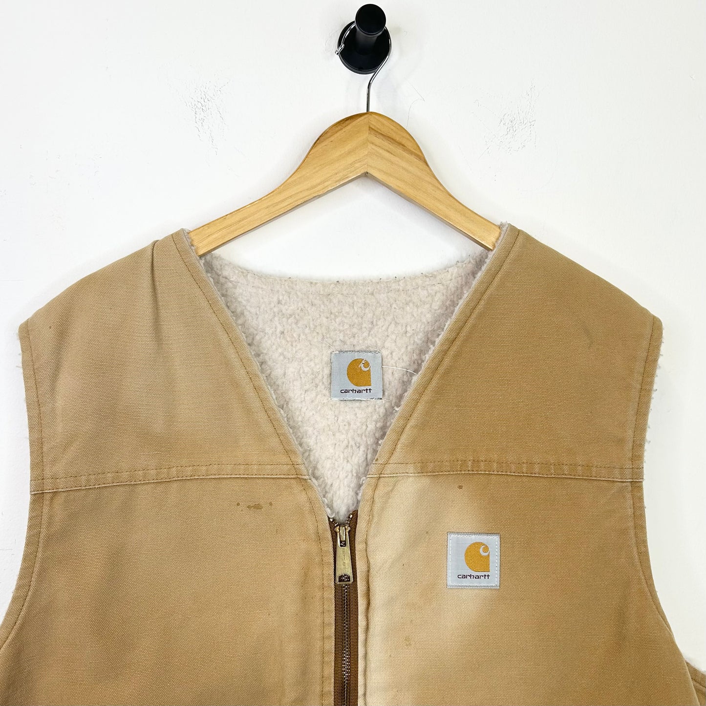 TAN CARHARTT SHERPA LINED VEST