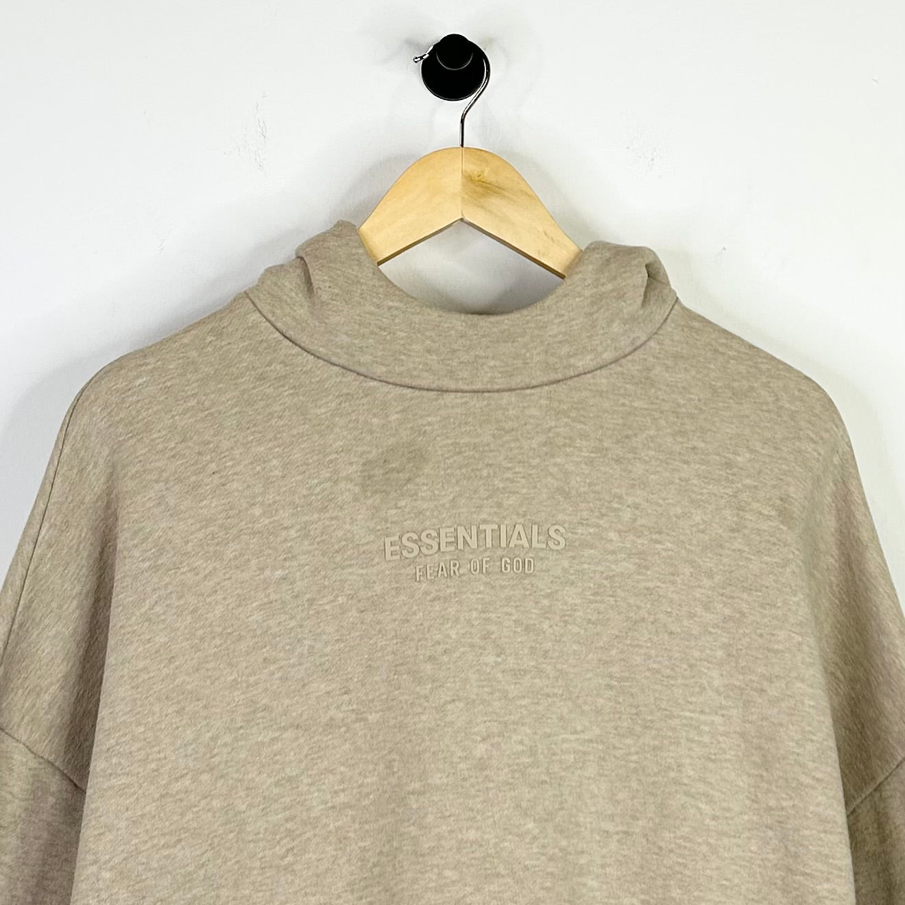 FEAR OF GOD ESSENTIALS LIGHT OATMEAL SCUBA HOODIE