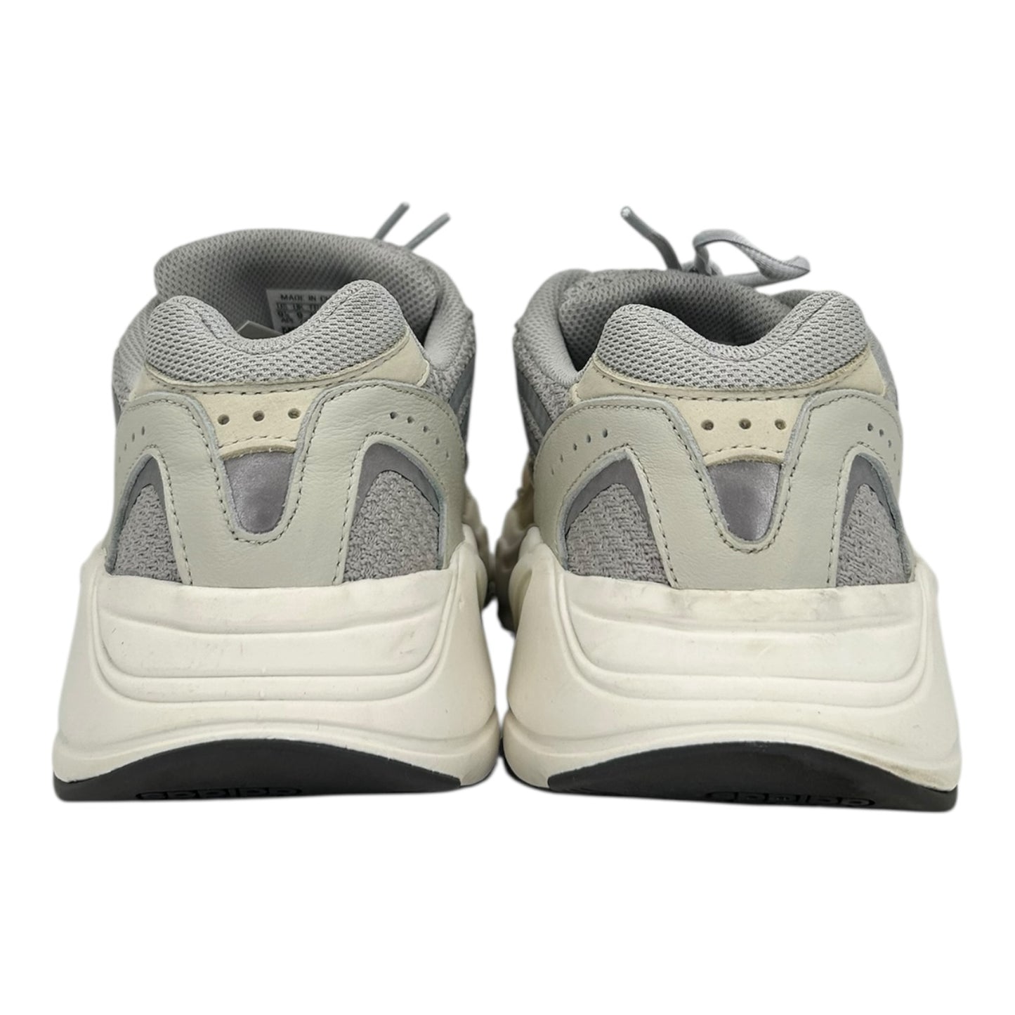 PREOWNED YEEZY 700 V2 CREAM