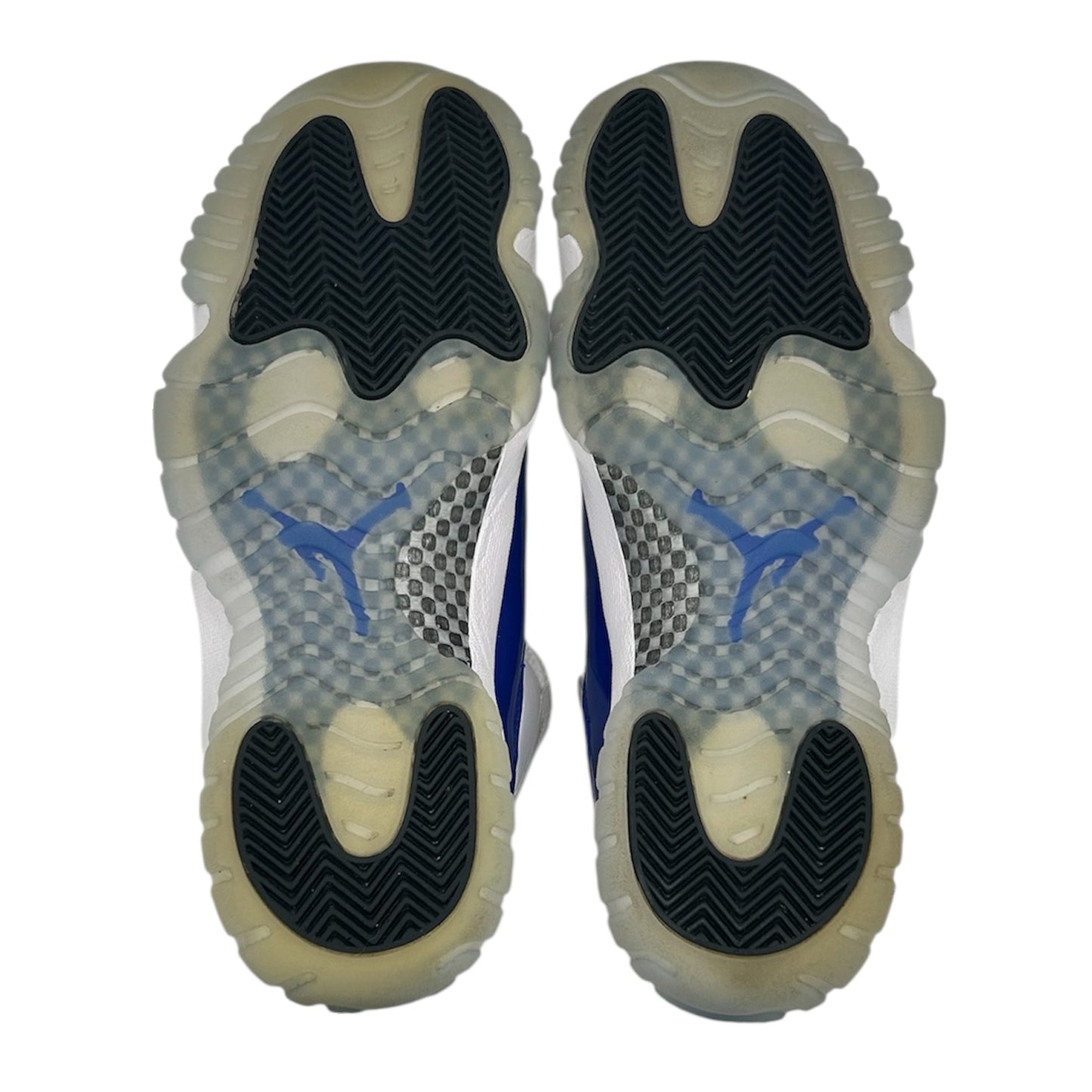 PREOWNED JORDAN 11 LOW WHITE CONCORD