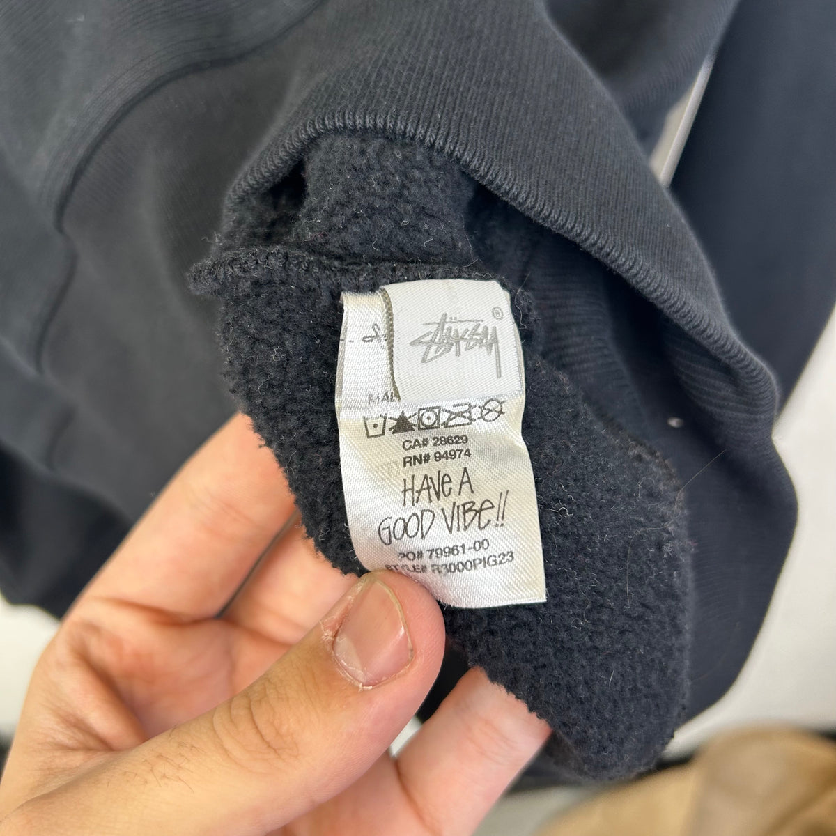 INTERNATIONAL STUSSY TRIBE CREWNECK