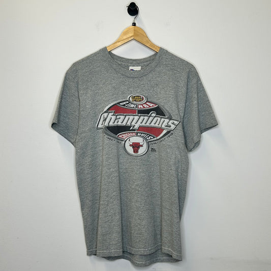 CHICAGO BULLS 6-TIME NBA CHAMPIONS TEE