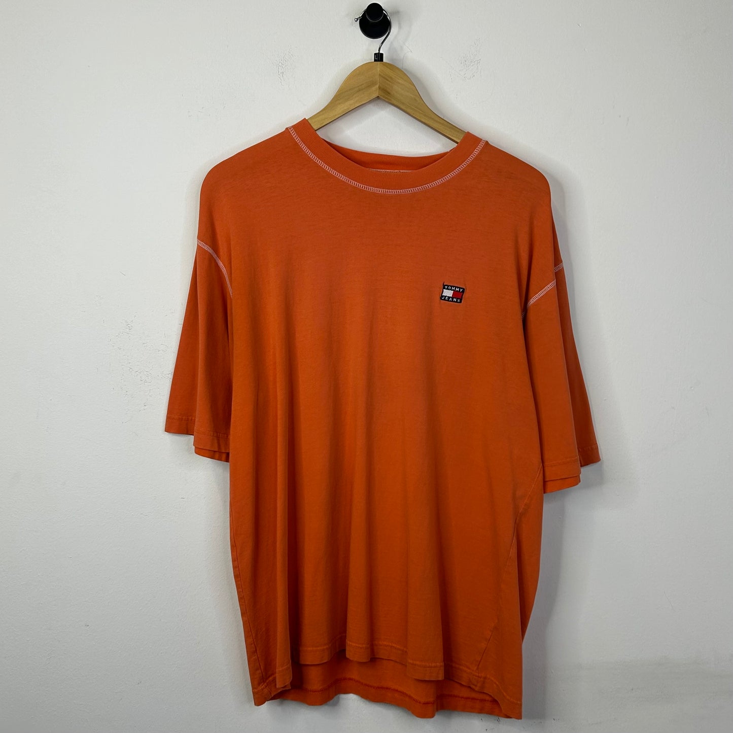 TOMMY HILFIGER ORANGE TSHIRT
