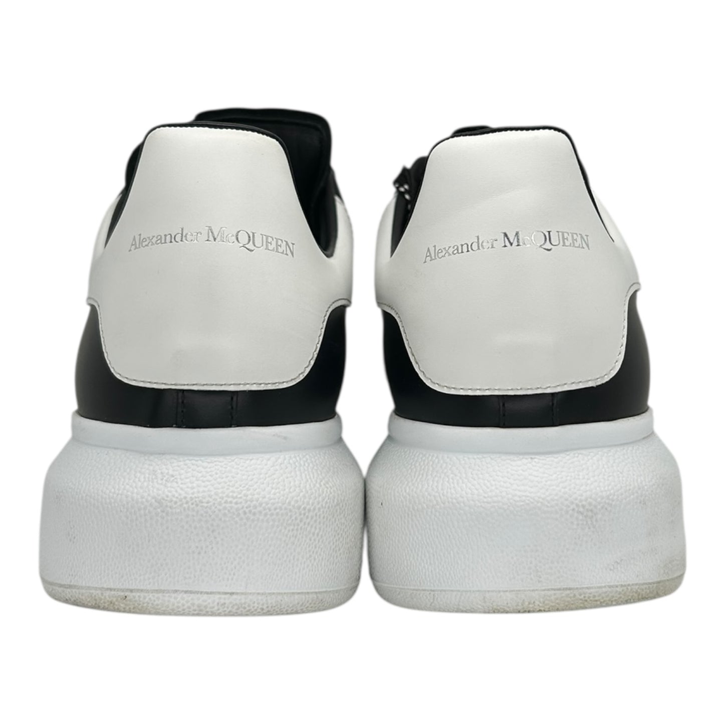 PREOWNED ALEXANDER MCQUEEN BLACK/WHITE