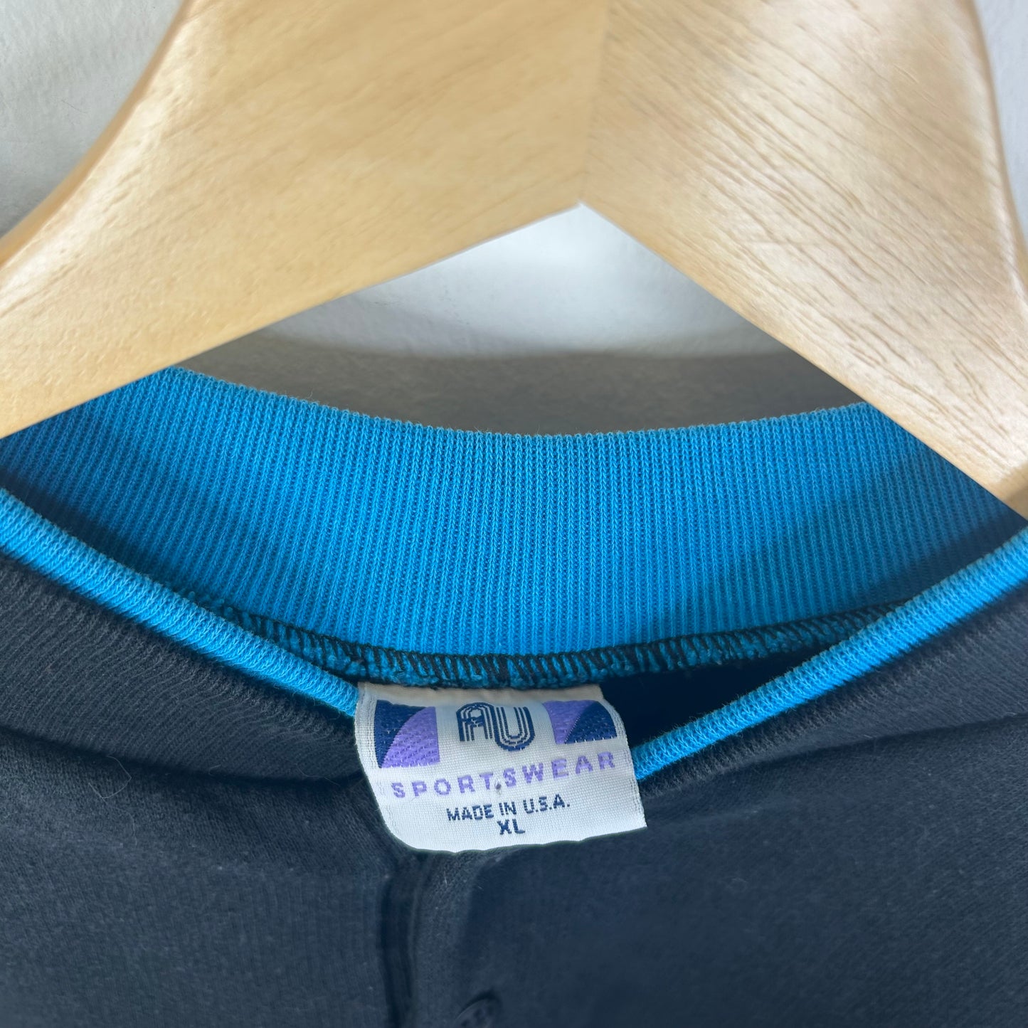 AMERICAN EAGLE CREWNECK BLACK