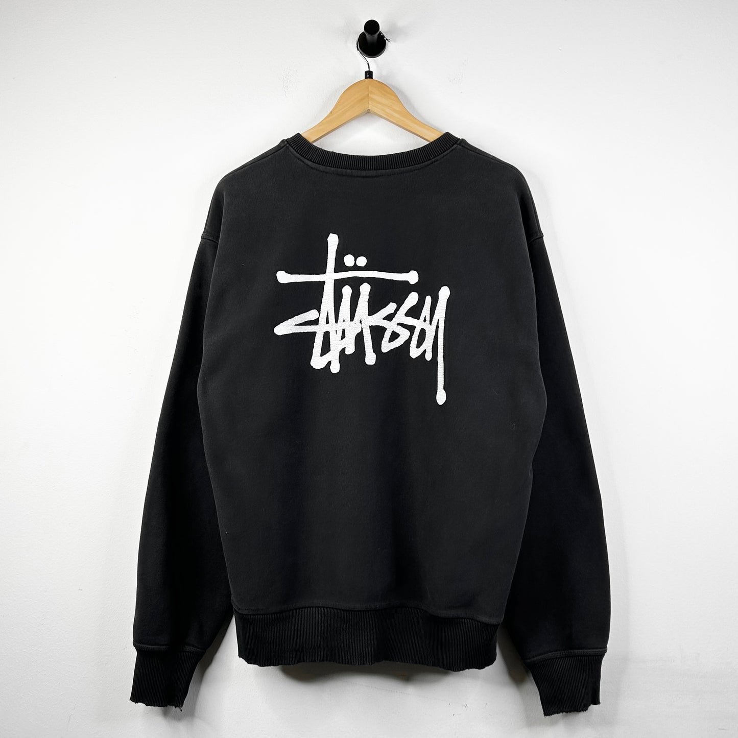 STUSSY SCRIPT BLACK CREWNECK