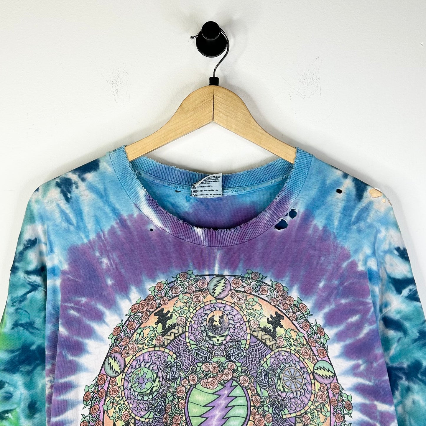 NECK DISTRESS FLORAL GRATEFUL DEAD T-SHIRT