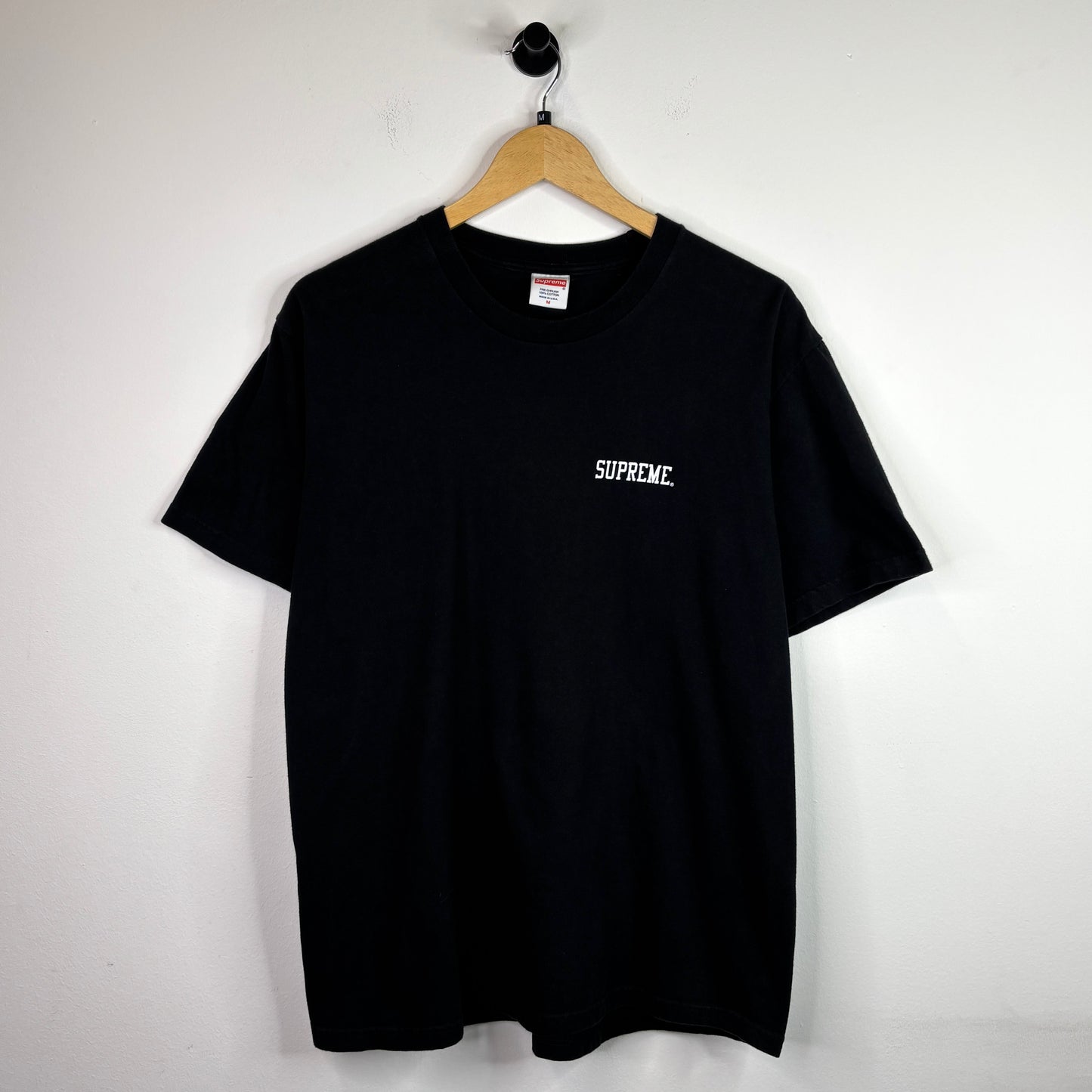 SUPREME ARIKA BLACK TEE