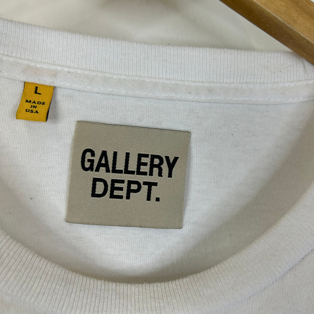 GALLERY DEPT. ART DEPT WHITE TEE