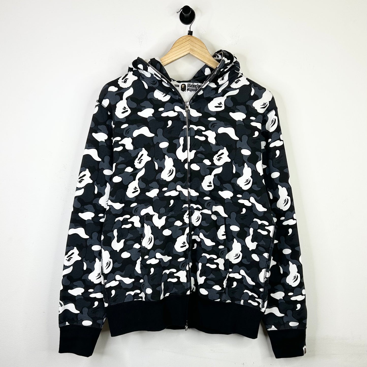 BAPE DOVER STREET MARKET BLACK WHITE GREY CITY CAMO SHARK FULL ZIP