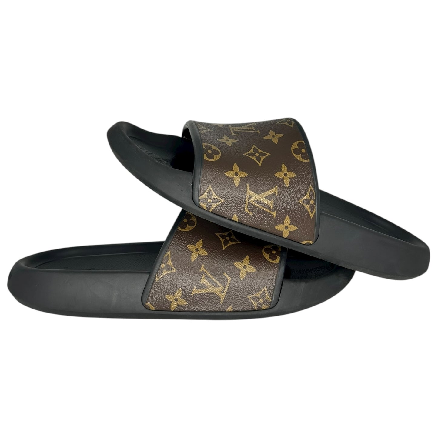 PREOWNED LOUIS VUITTON CLASSIC WATERFRONT MULE SLIDES
