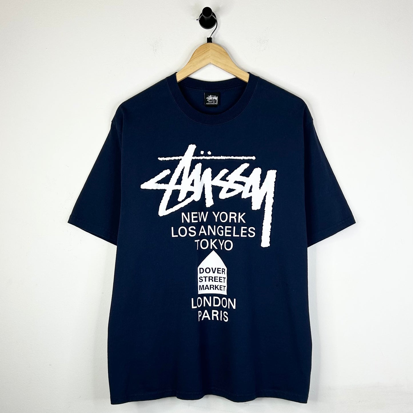 STUSSY DOVER STREET MARKET NAVY TEE