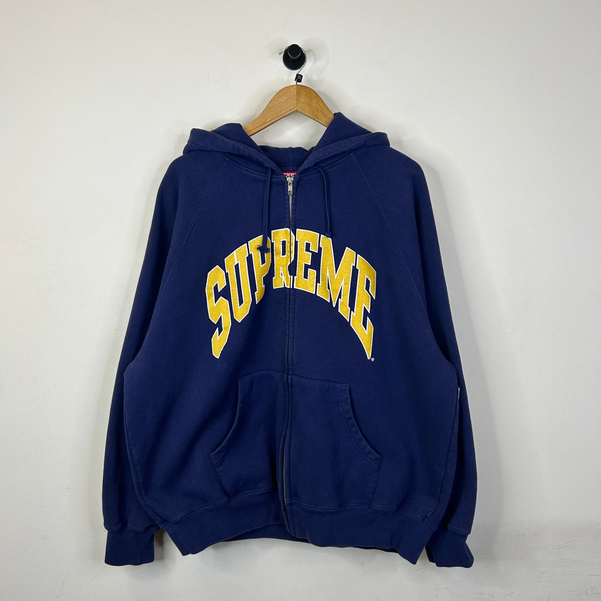 SUPREME CRACKED RAGLAN ZIP UP