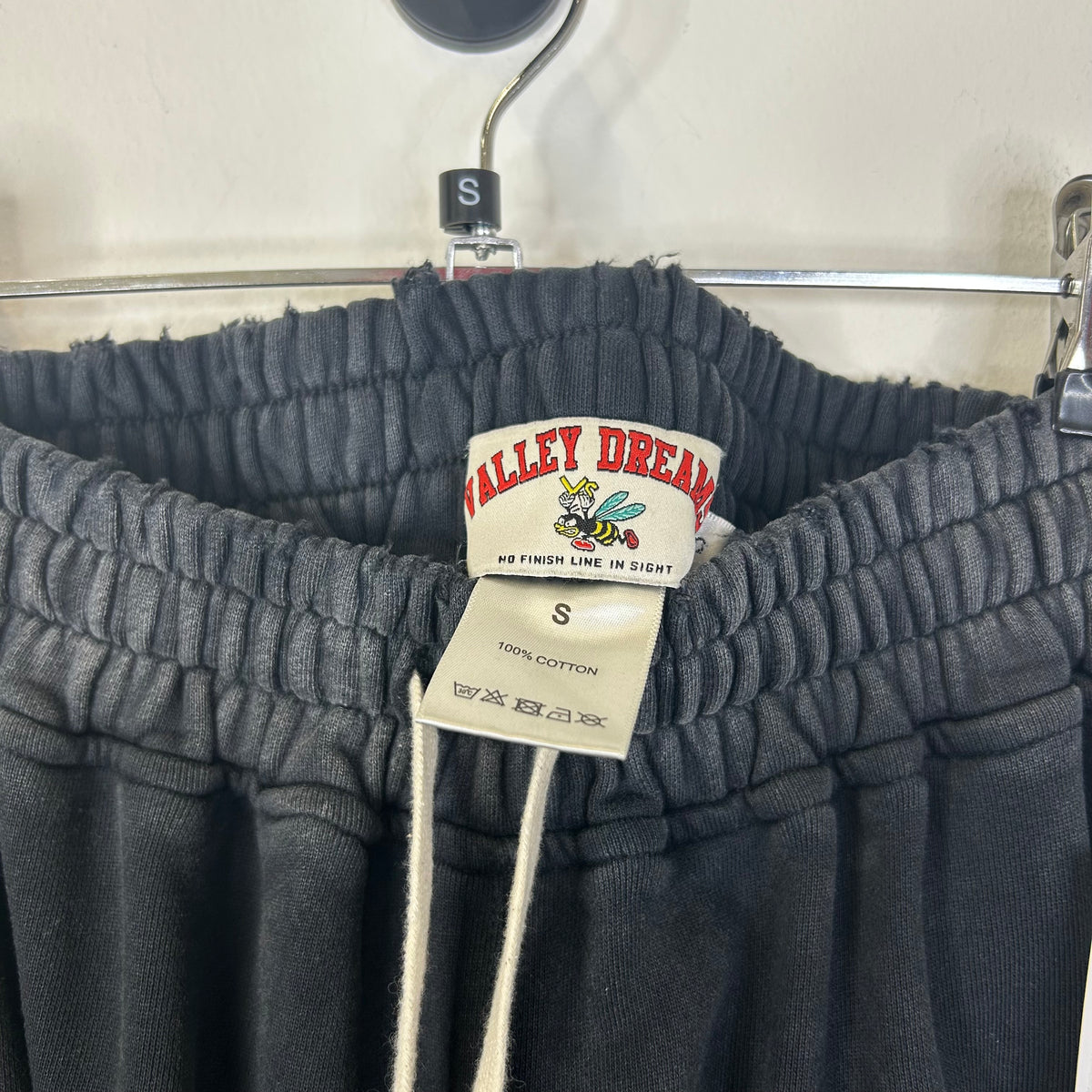 VALE FOREVER CARVER SWEATS BLACK