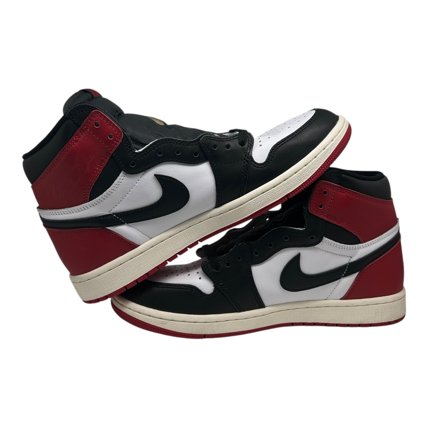 PREOWNED JORDAN 1 HIGH BLACK TOE