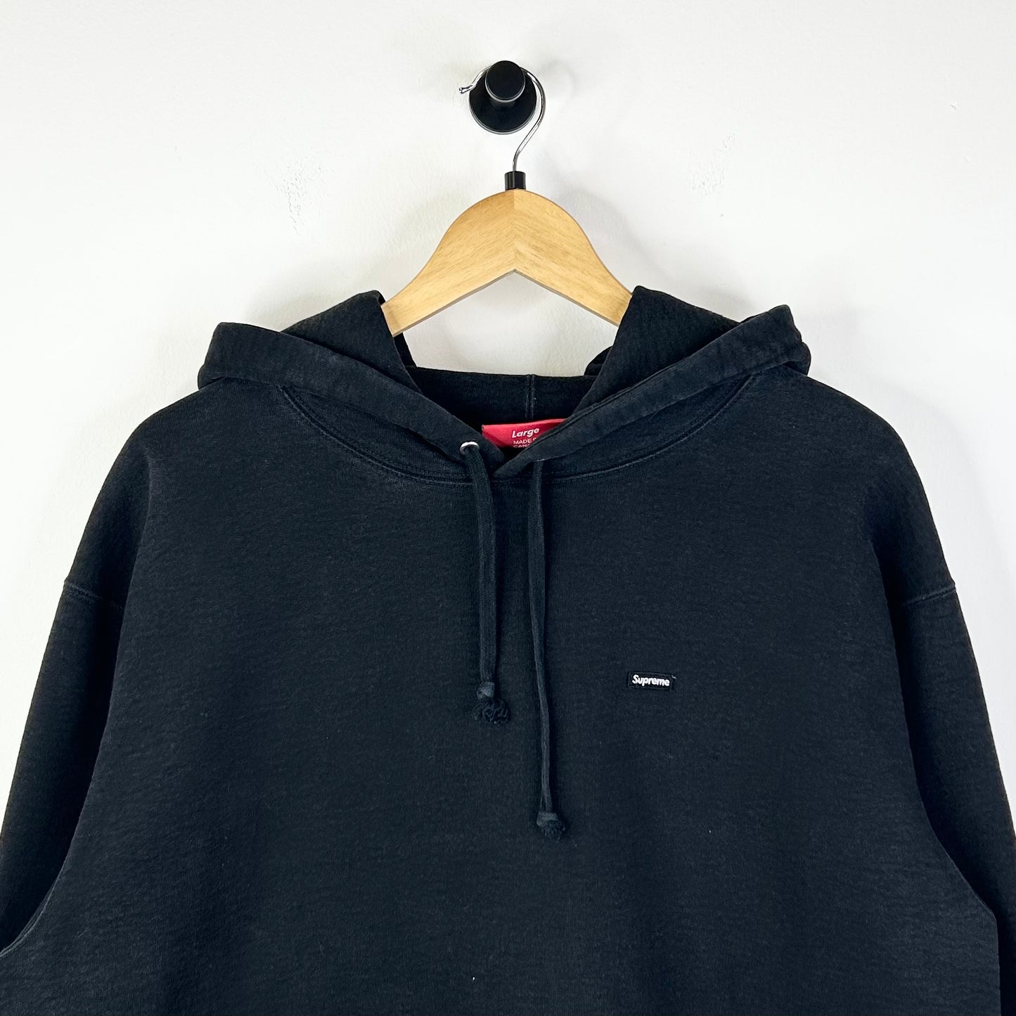 BLACK SUPREME SMALL BOX LOGO HOODIE