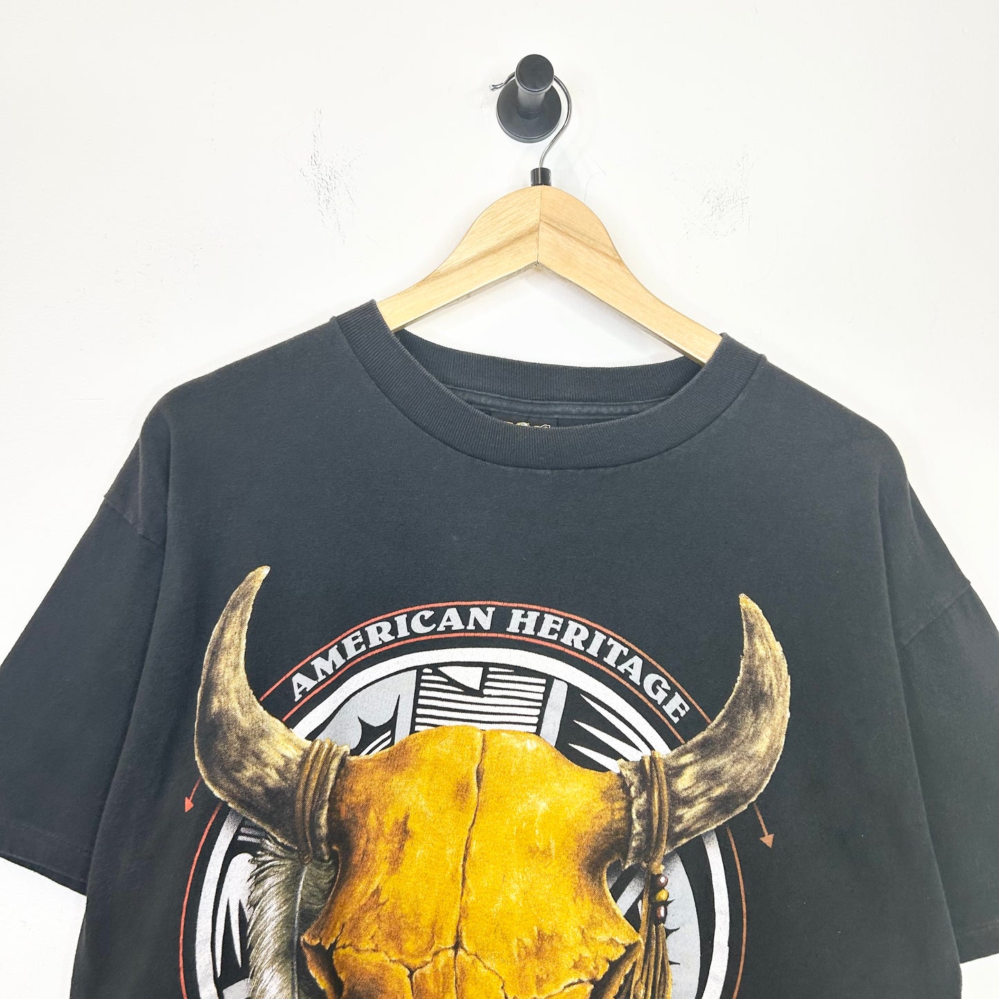 BISON SKULL 3D EMBLEM TEE