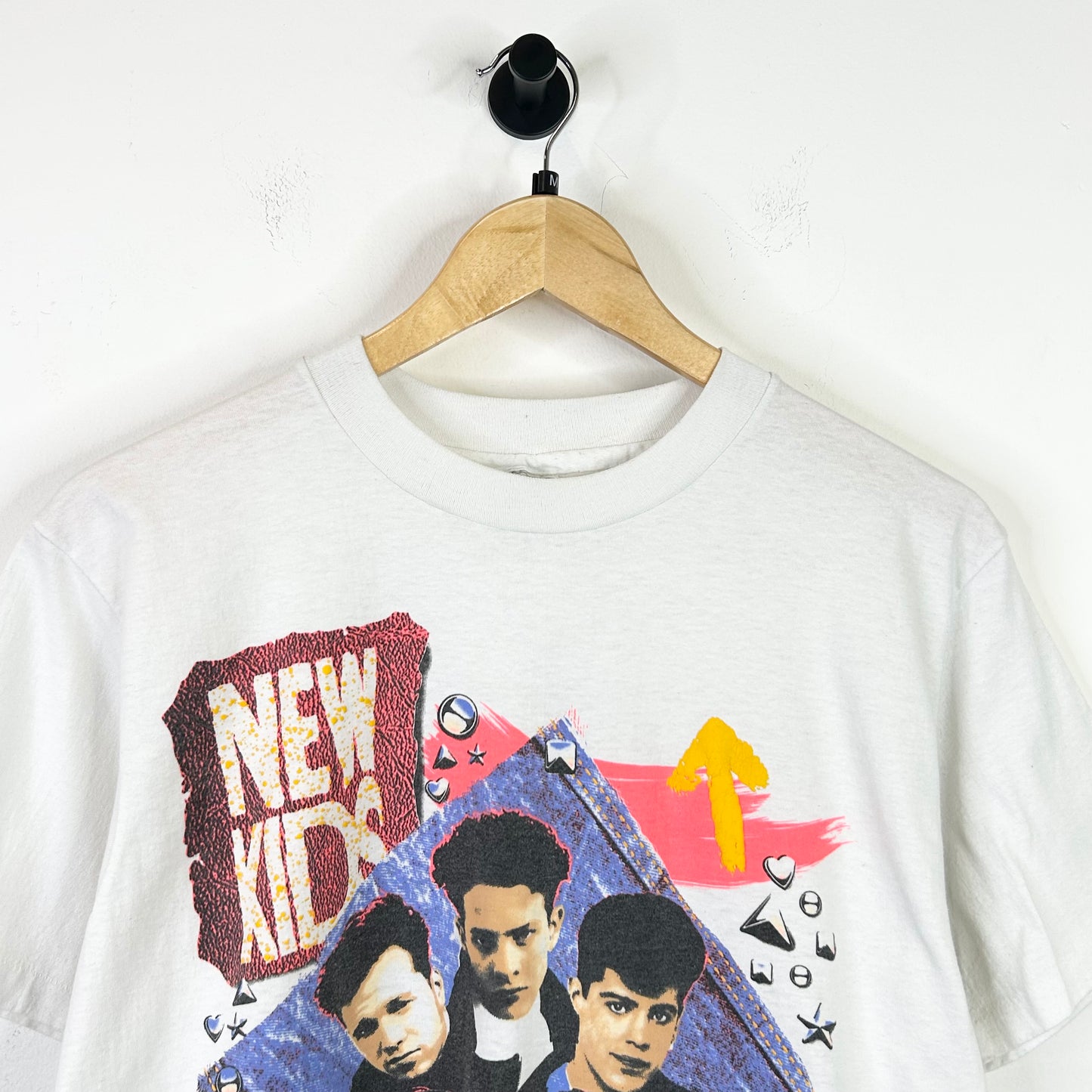NEW KIDS ON THE BLOCK GRAPHIC TEE