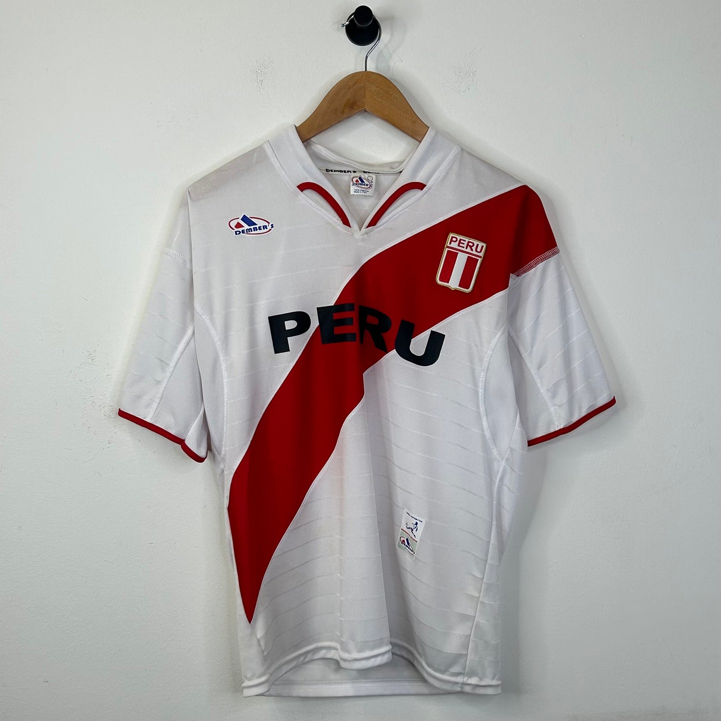 PREOWNED PERU TEAM JERSEY HOME 'FOOTBALL' SHIRT SZ M