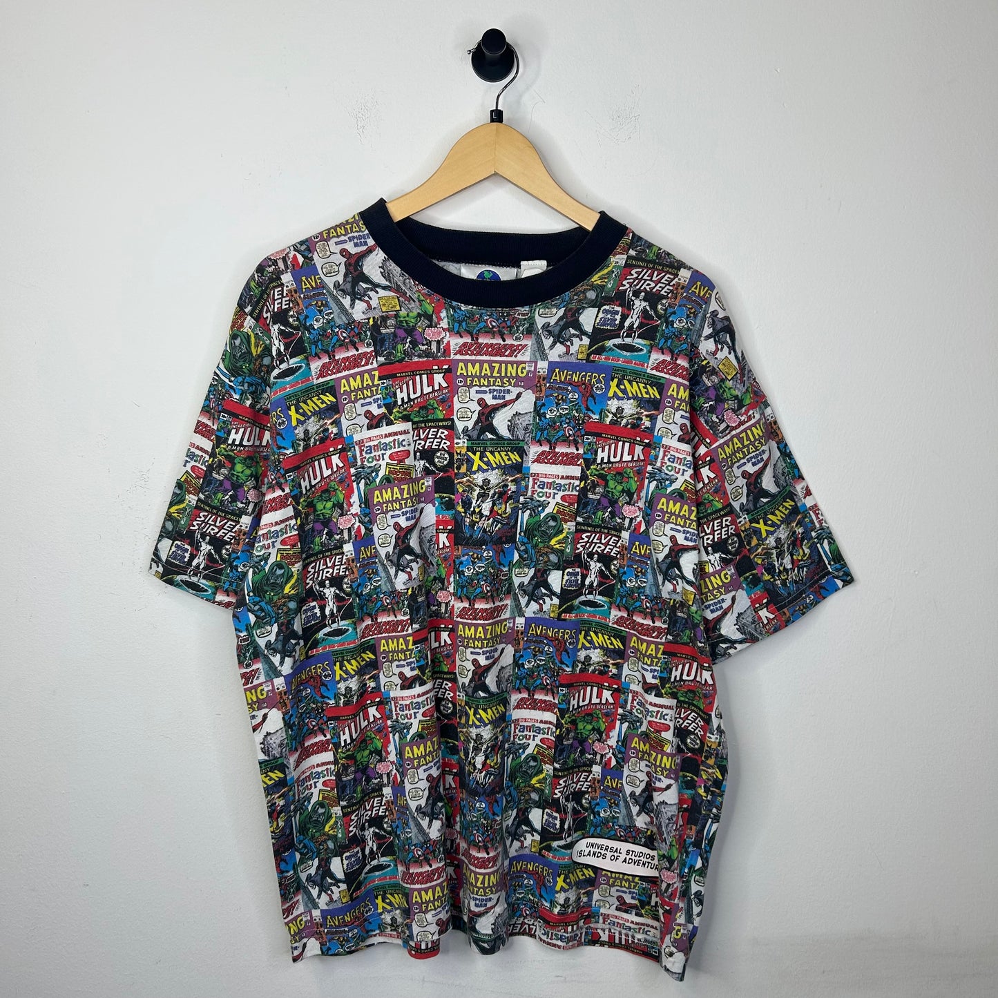 MARVEL UNIVERSAL STUDIOS ALL OVER PRINT TEE SZ L