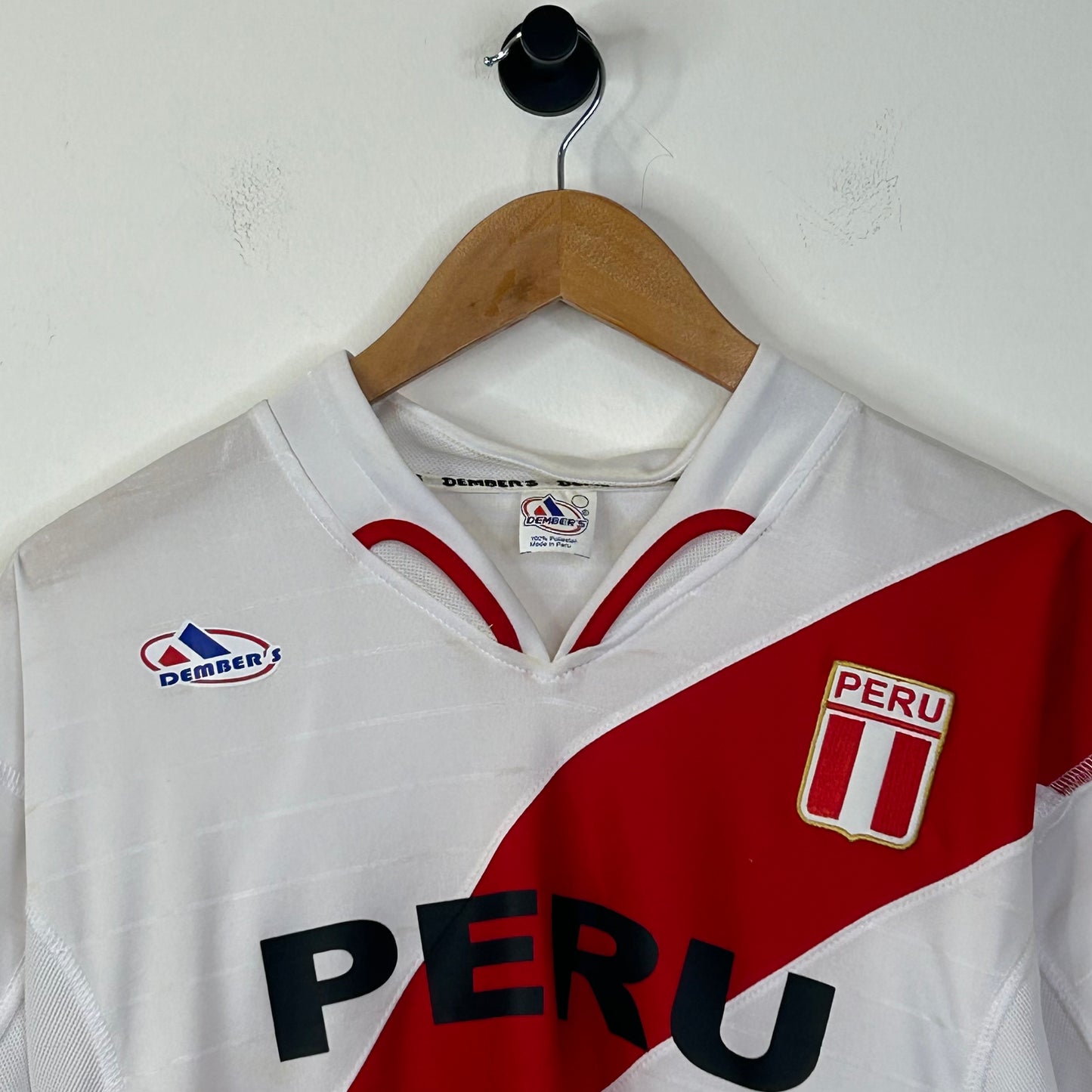 PREOWNED PERU TEAM JERSEY HOME 'FOOTBALL' SHIRT SZ M