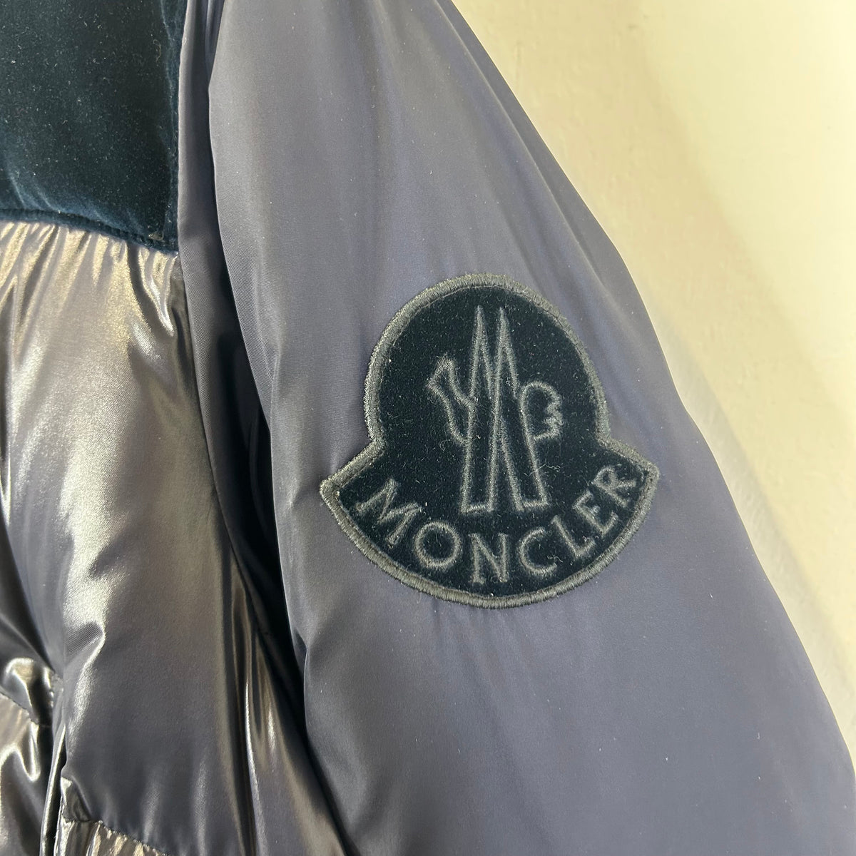 MONCLER VELVET PUFFER DOWN JACKET NAVY