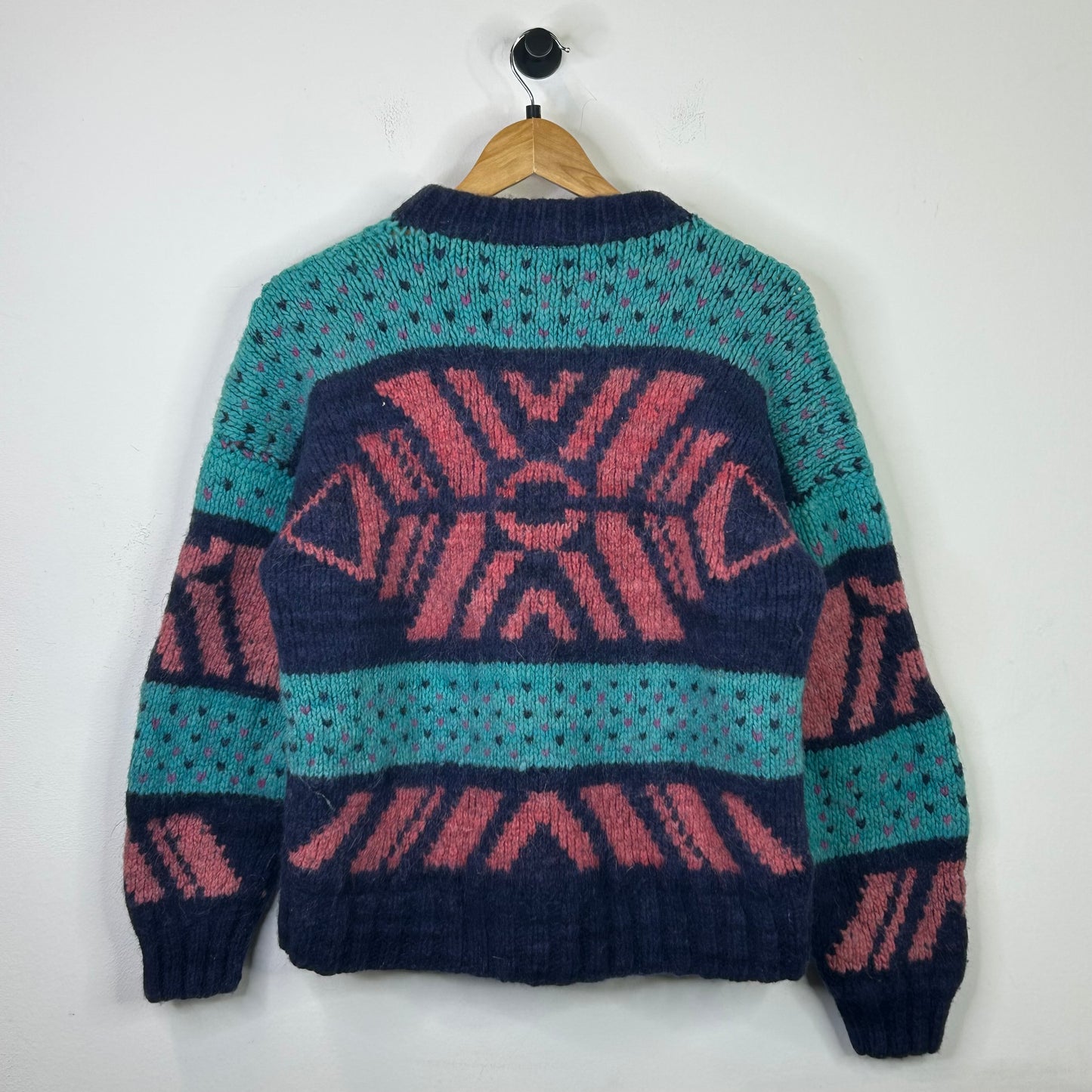 ABSTRACT PINK AND BLUE SWEATER KNIT