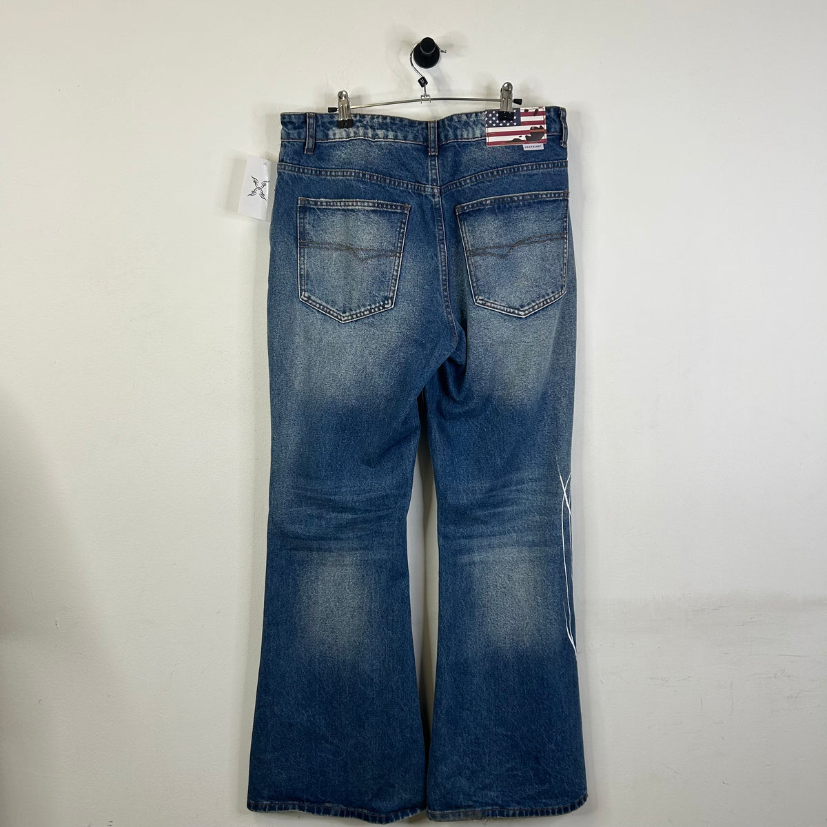 GV GALLERY RASPBERRY MILEY CYRUS DENIM
