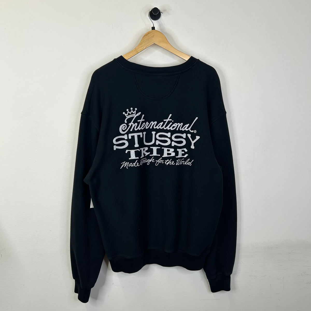 INTERNATIONAL STUSSY TRIBE CREWNECK