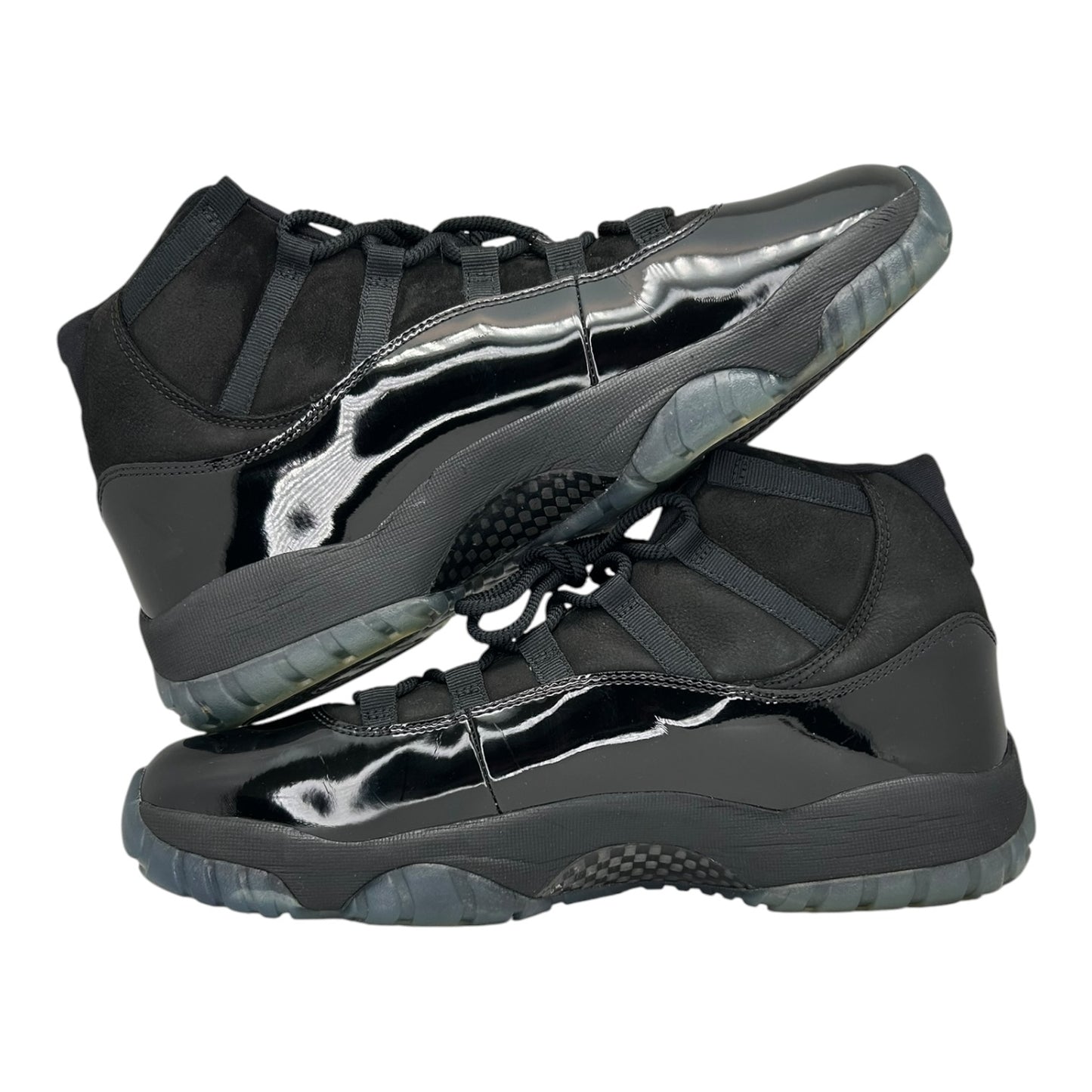 PREOWNED JORDAN 11 CAP AND GOWN