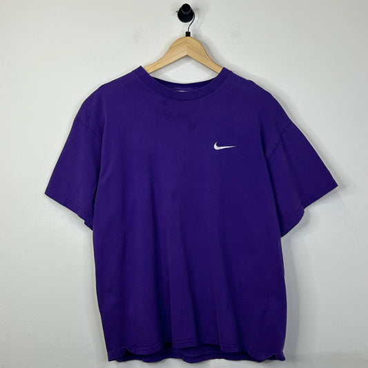 PURPLE NIKE SWOOSH CHEST LOGO TEE