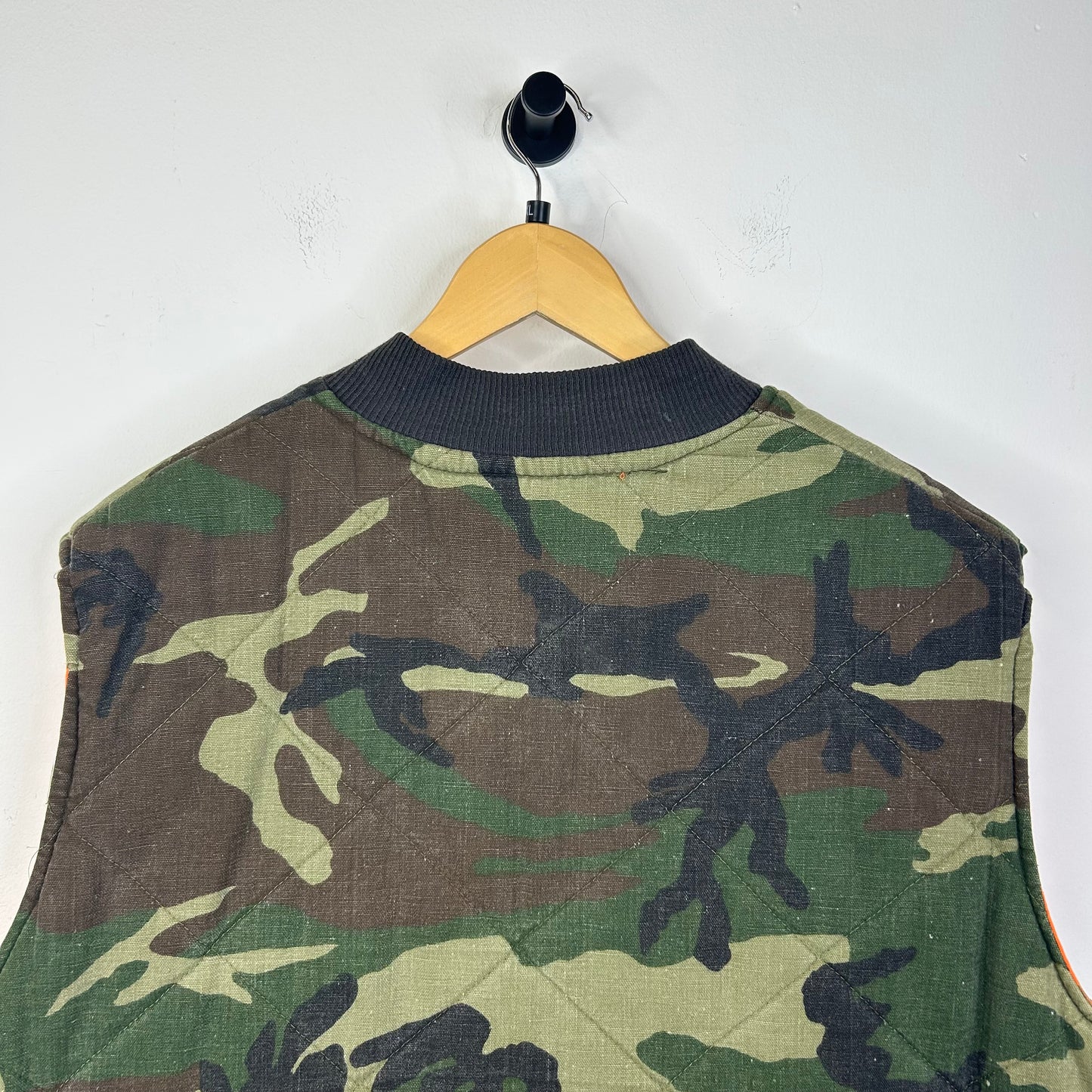 VINTAGE ORANGE/GREEN CAMO VEST