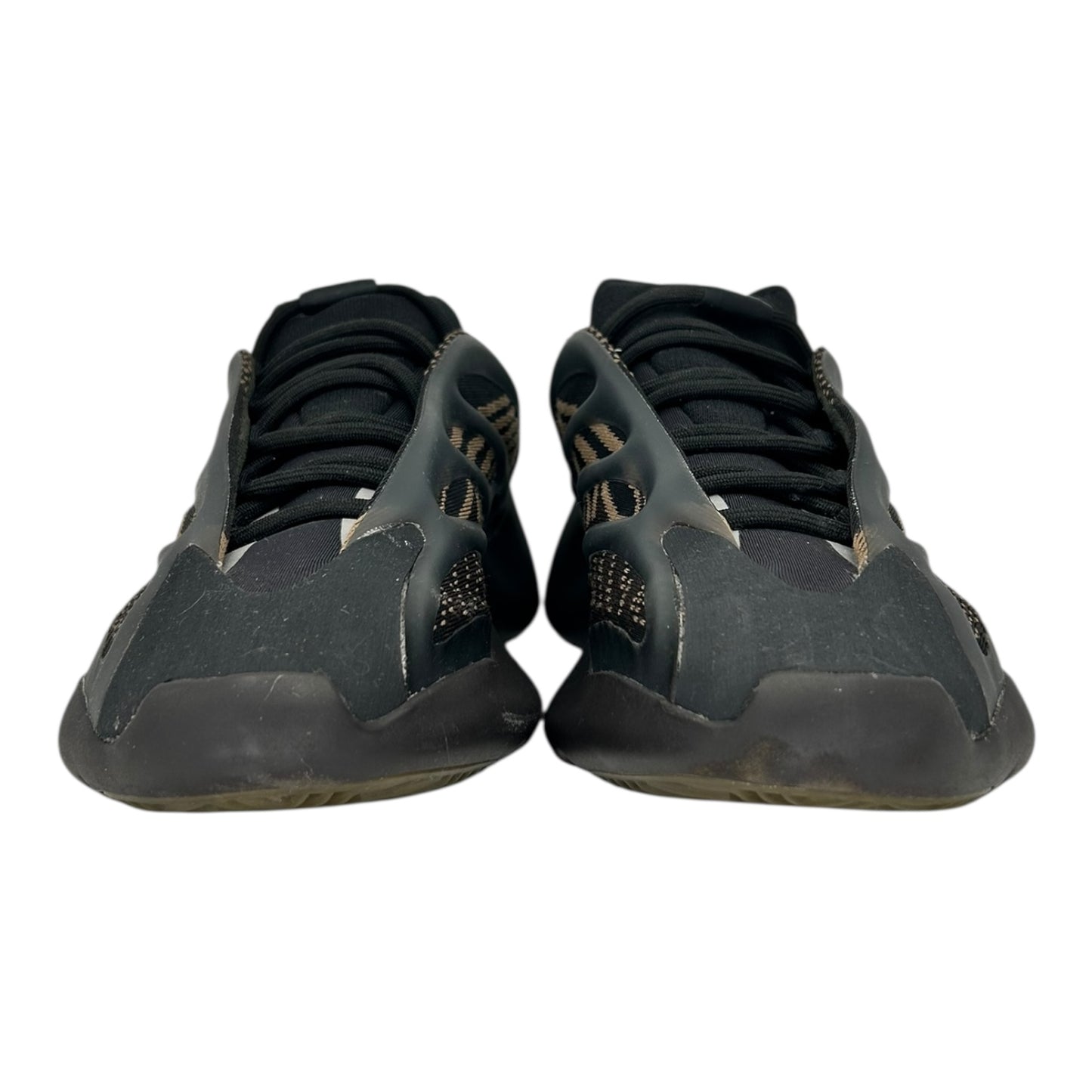 PREOWNED YEEZY 700 V3 CLAY BROWN