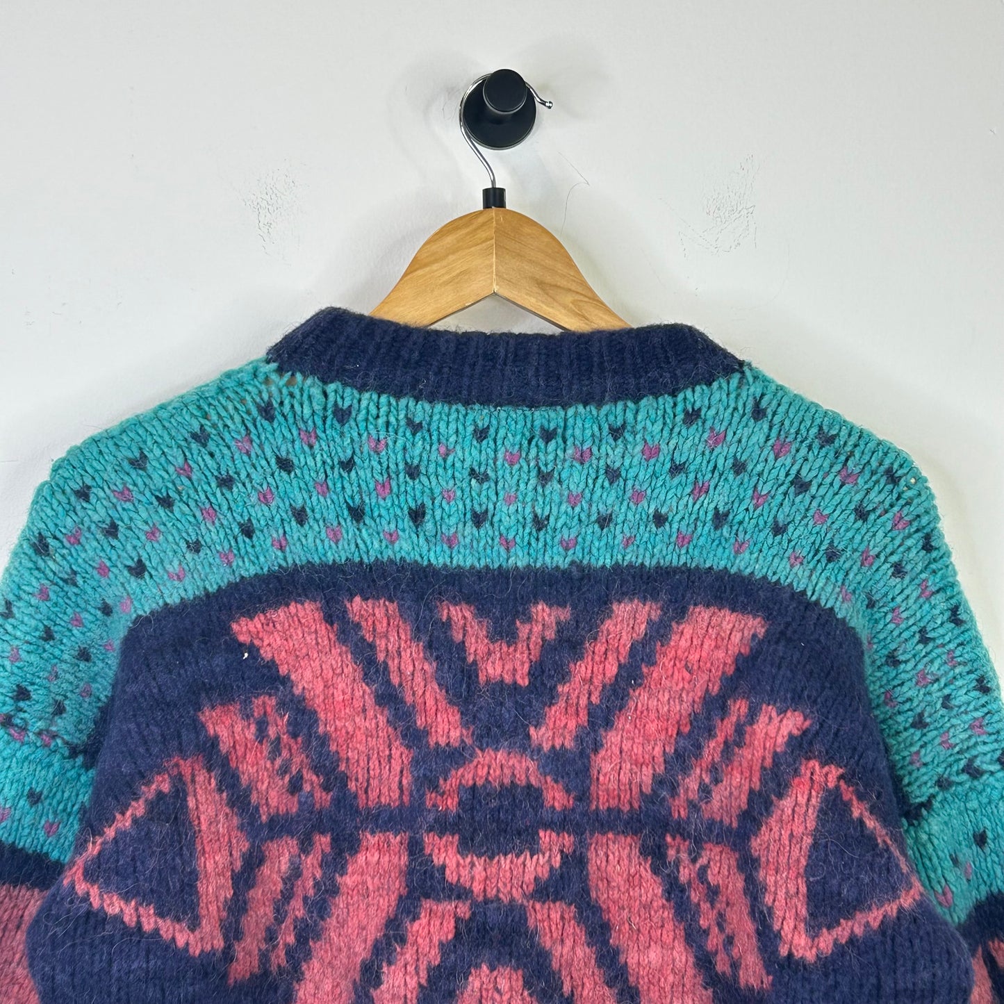 ABSTRACT PINK AND BLUE SWEATER KNIT