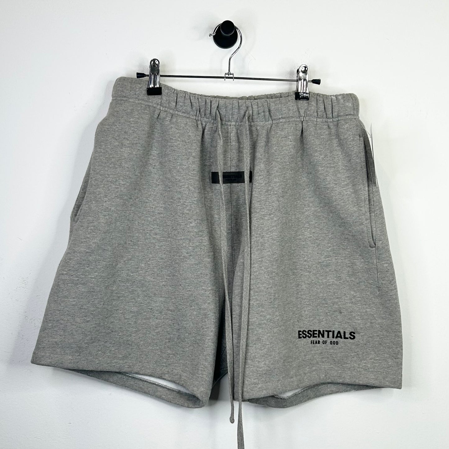 ESSENTIALS GREY SHORTS