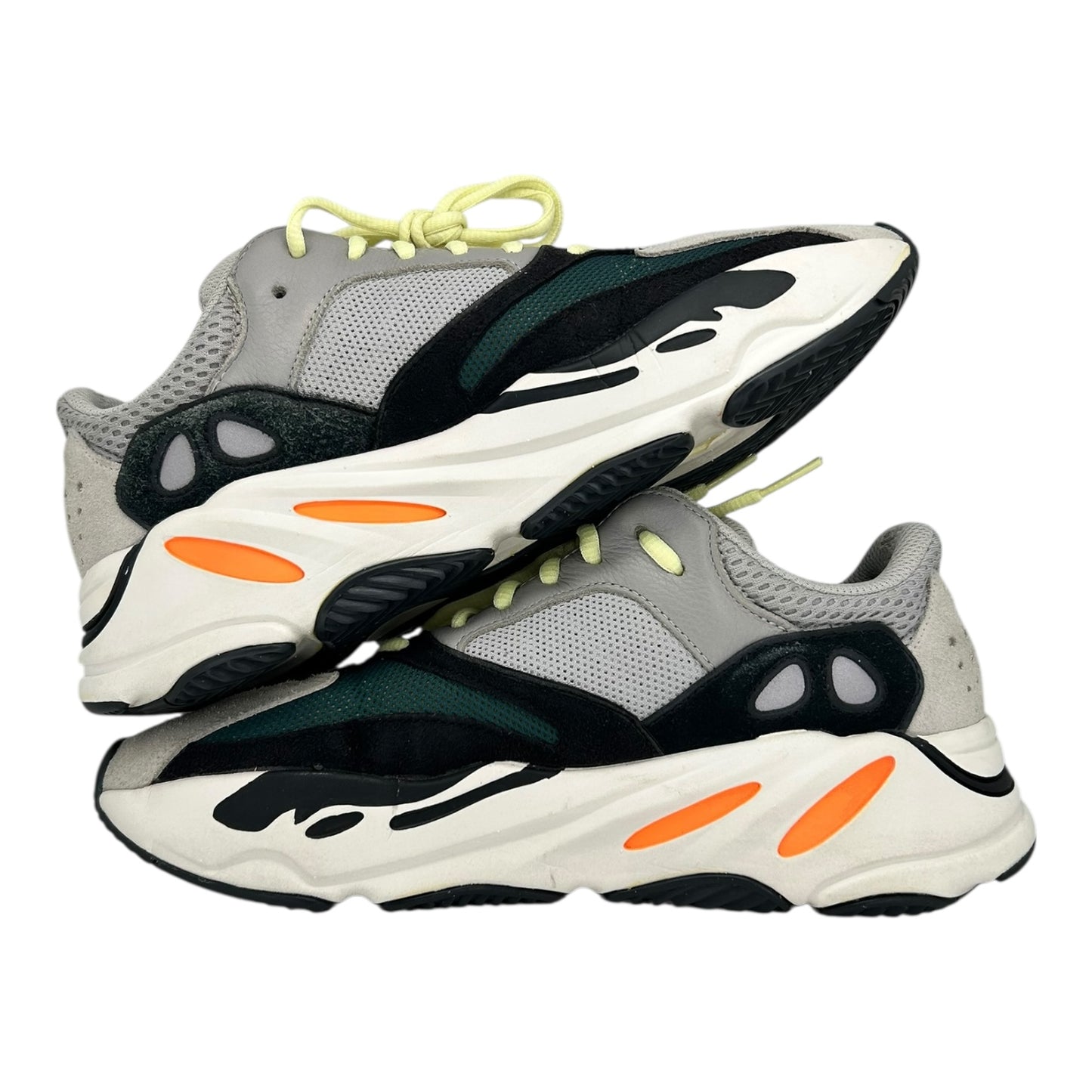 PREOWNED YEEZY 700 WAVE RUNNER