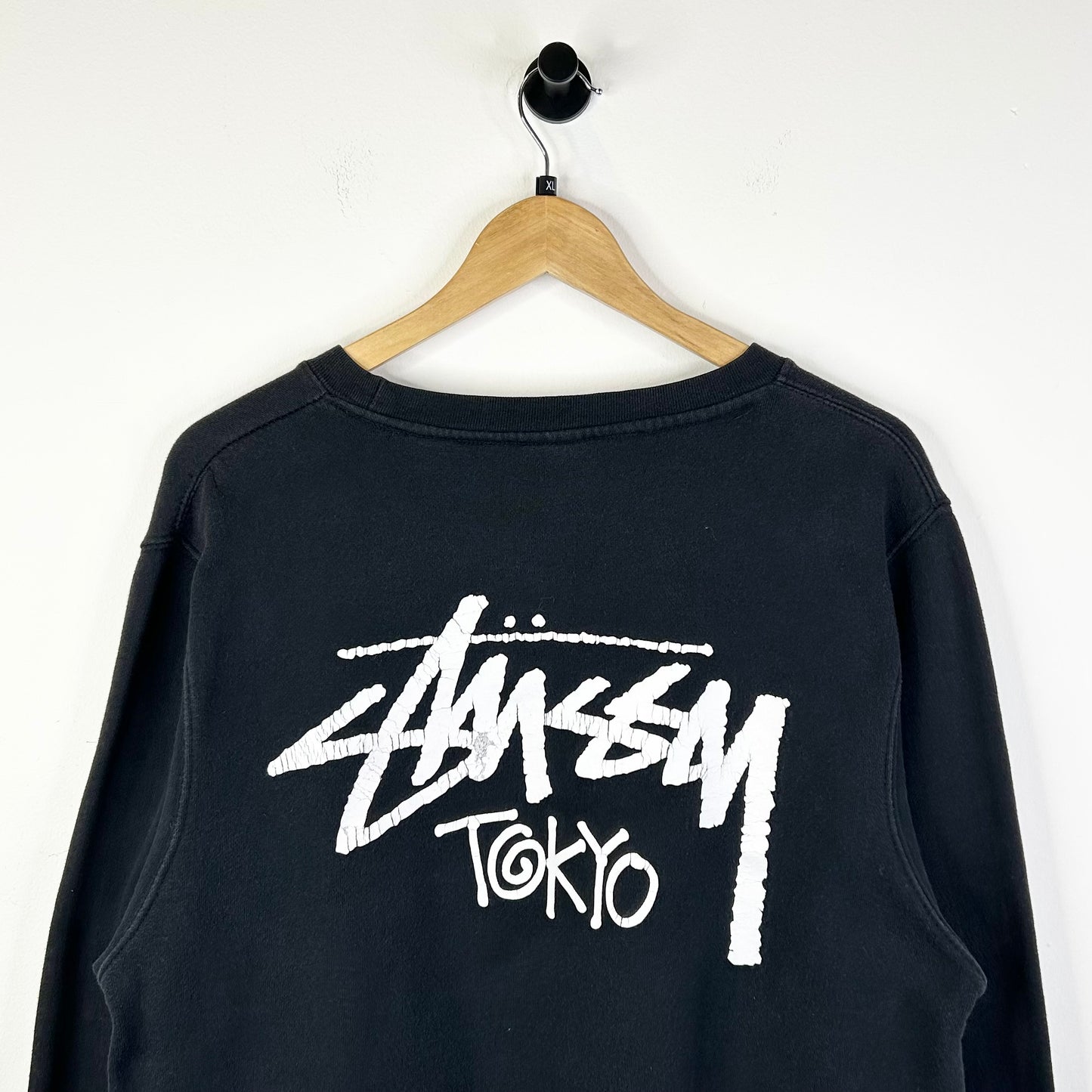 STUSSY TOKYO CRACKED BLACK CREWNECK