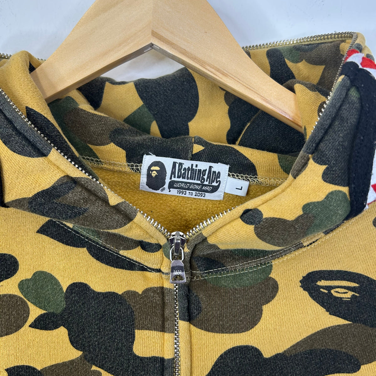 BAPE 1ST CAMO SHARK FULL ZIP