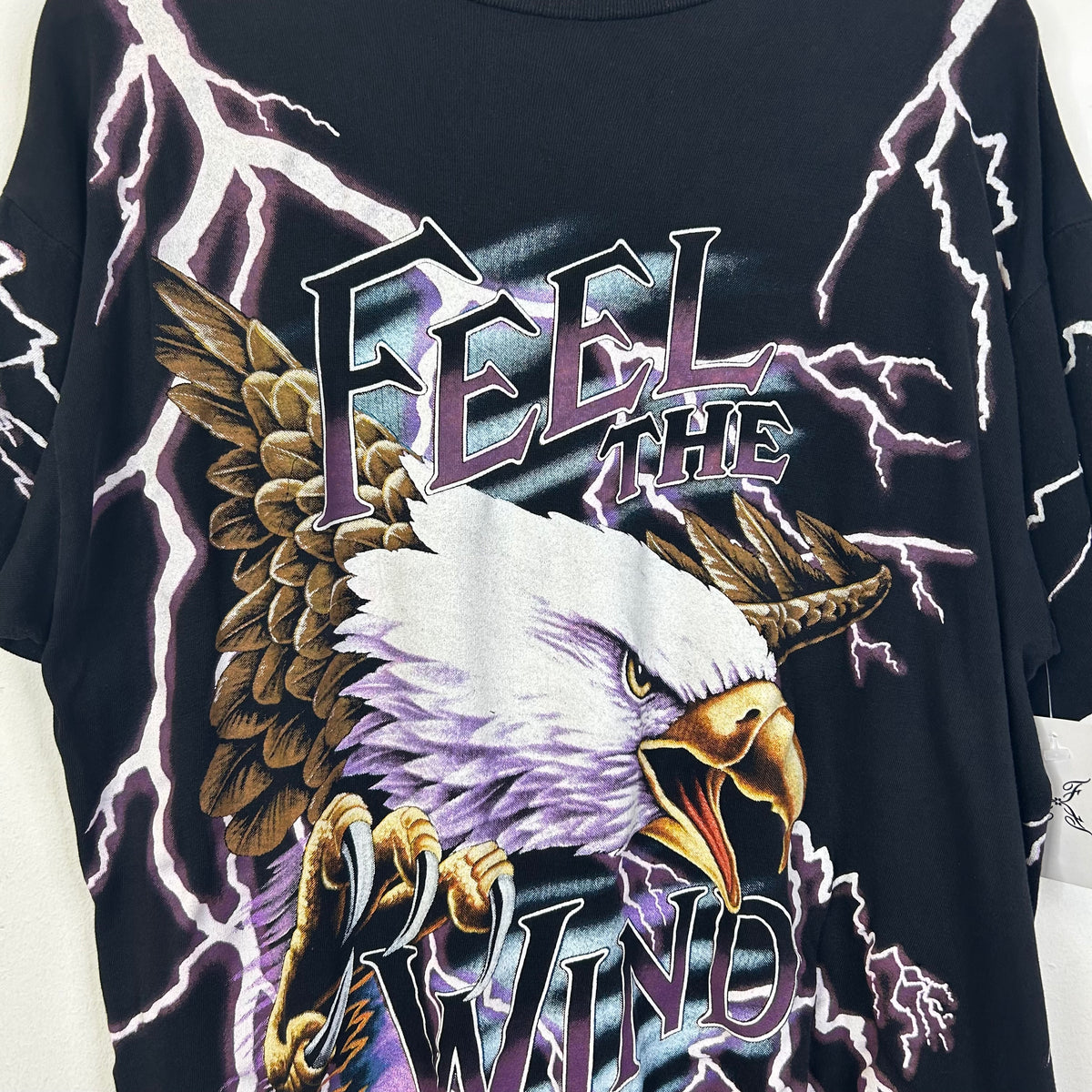 FEEL THE WIND EAGLE LIGHTNING TEE