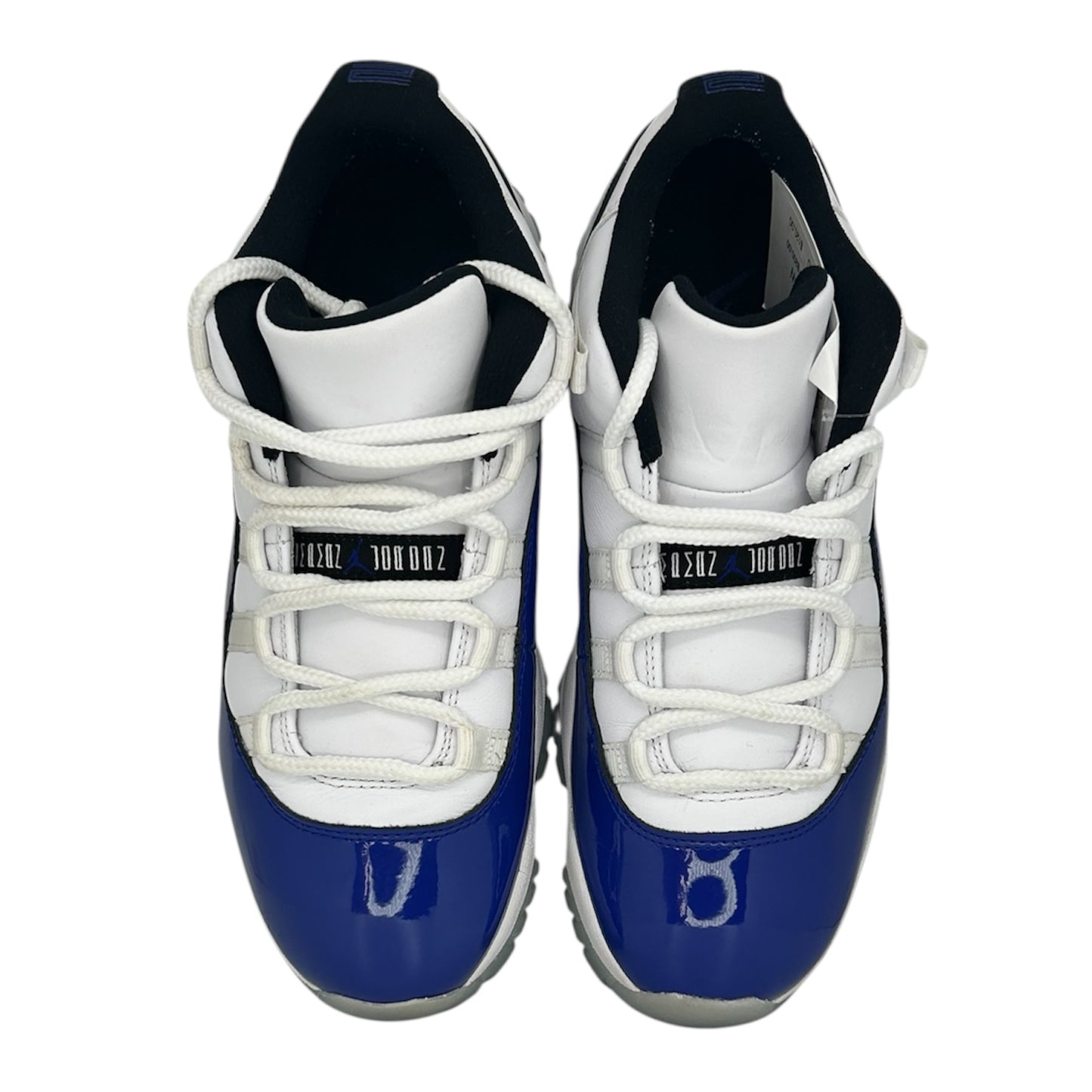 PREOWNED JORDAN 11 LOW WHITE CONCORD